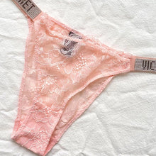 Load image into Gallery viewer, Culotte Taille Basse Douce et Confortable