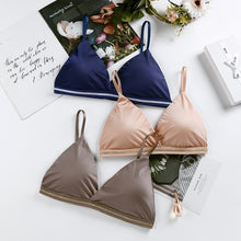 Load image into Gallery viewer, Ensemble Bralette et Culotte Style Bikini
