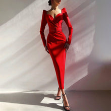 Load image into Gallery viewer, Robe Ajustée Col en V Manches Longues
