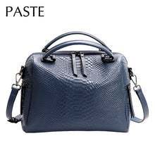 Load image into Gallery viewer, Sac à Main en Cuir Élégant pour Femme
