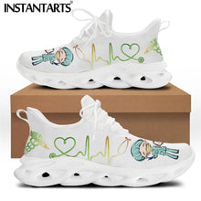 Load image into Gallery viewer, Chaussures Plates Confort pour Professionnels de la Santé
