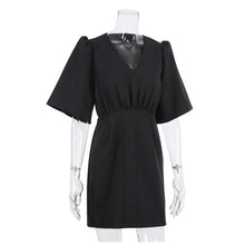 Load image into Gallery viewer, Robe Noire Manches Courtes pour Femme
