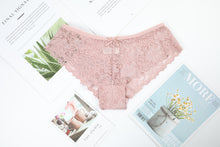 Load image into Gallery viewer, Ensemble 3 Culottes en Dentelle Transparente
