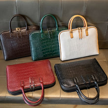 Load image into Gallery viewer, Sac à Main en Cuir Façon Crocodile avec Pochette Ordinateur
