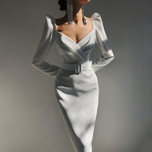 Load image into Gallery viewer, Robe Ajustée Col en V Manches Longues
