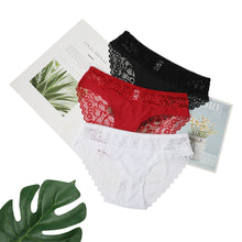 Load image into Gallery viewer, Ensemble 3 Culottes en Dentelle Transparente
